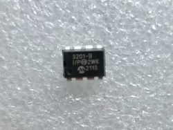 mcp3201 bi p microchip microcontroller 500x500 1